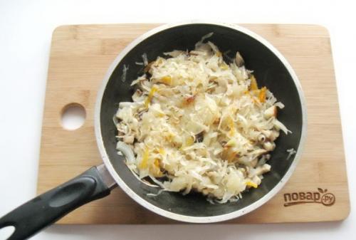 Пирог с квашеной капустой и грибами. 02 Пирог с квашеной капустой и грибами. 02