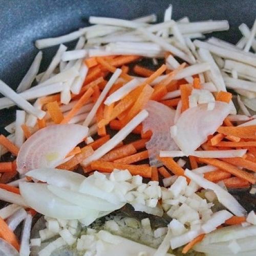 Солянка с колбасой. 02