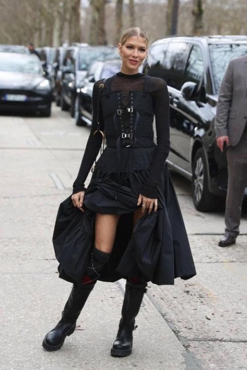 Парижская неделя моды обещает стать настоящим праздником элегантности и инноваций. 03