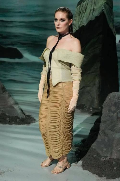 В Нью-йорке прошел показ Elena Velez коллекции осень 2025. 05