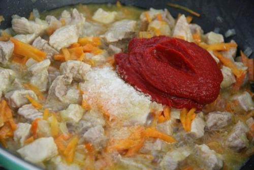 Плов на сковороде со свининой рецепт.
