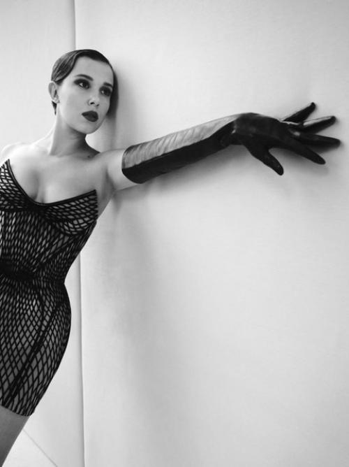 Любимая милли бобби браун во взрослой фотосессии для Vanity Fair. 04