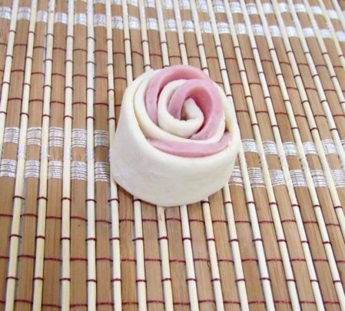 Колбасные Розочки в слоеном тесте. 03 Колбасные Розочки в слоеном тесте. 03