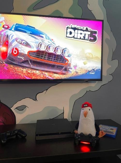 Одна маленькая девочка забыла свою любимую игрушку в отеле Анапы из-за чего не могла успокоиться. 07