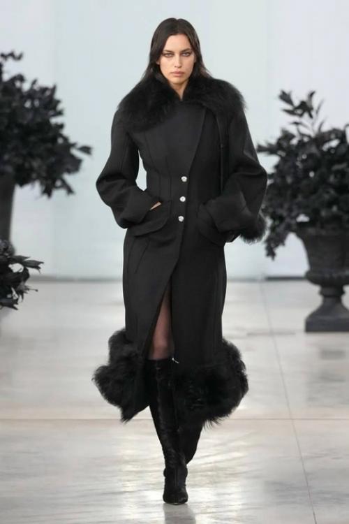 Российские топ-модели Ирина шейк, ана россолович, Соня стейнберг и Алеся каф в кастинге Blumarine в Милане. 01