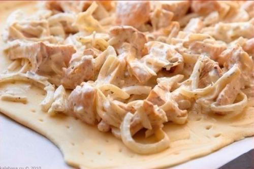 Пирог с грибами, сметаной и сыром. 03