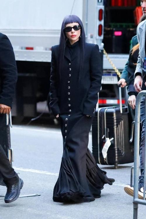 Пока одни звезды готовятся к Оскару, другие получают антипремию золотая малина. 01