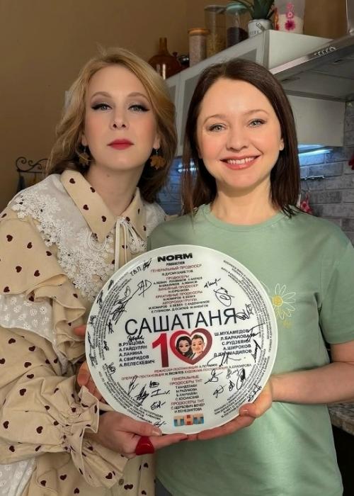 Валентина Рубцова и Андрей гайдулян вернулись на съёмочную площадку - стартовал 11-й сезон Сашатаня. 01