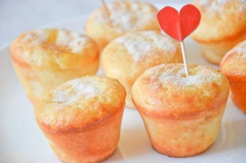 Творожные кексы с персиками.

