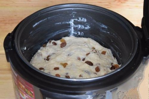 Кулич в мультиварке.   Ингредиенты: 05