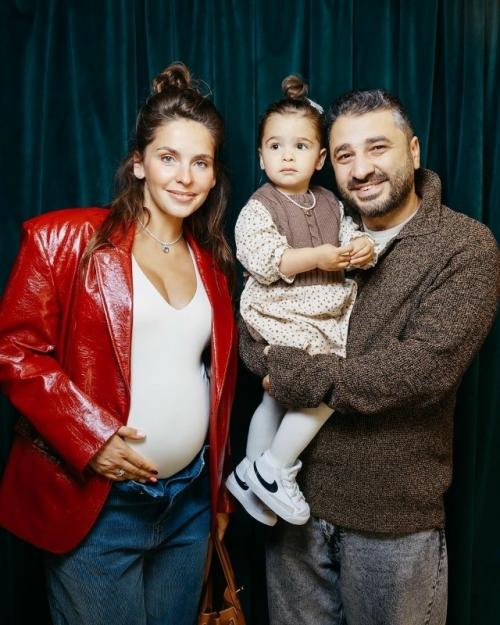 Лиза моряк и Сарик андреасян ждут третьего малыша! 03