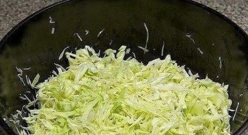 Капустные оладушки.  Ингредиенты: 01