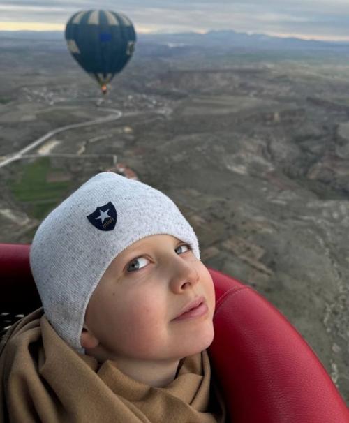 Ксения Собчак и её 8-летний сын Платон наслаждаются незабываемым отдыхом в живописной каппадокии. 01