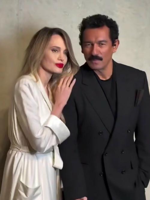 Вы тоже заметили перемены в её образе? 

