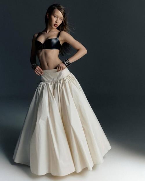 Новая фотосессия анны пересильд в честь её 16-летия. 03