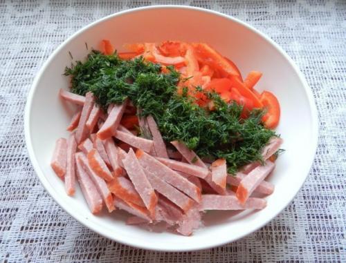 Салат с копченой колбасой и огурцами. 06 Салат с копченой колбасой и огурцами. 06