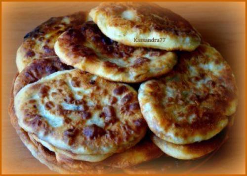 Жареные Лапти с капустой. Жареные Лапти с капустой.