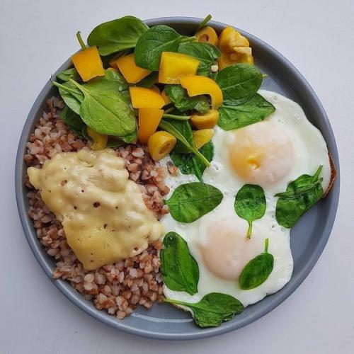 - Куриное Филе, гречка с сыром, помидор, огурец. 05