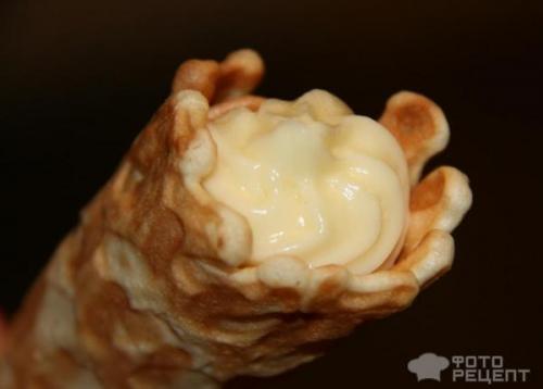 Вафельные трубочки - хрустящие в электровафельнице с заварным кремом. 06 Вафельные трубочки - хрустящие в электровафельнице с заварным кремом. 06