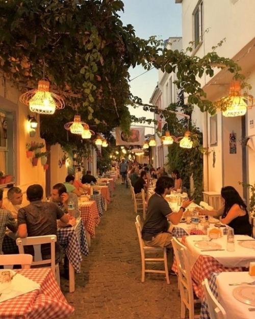 Вот как выглядит итальянское застолье! 05