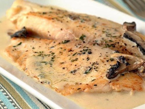 Запеченная скумбрия в йогуртовом соусе, приготовь на ужин!