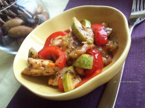 Куриное Филе с кабачками.