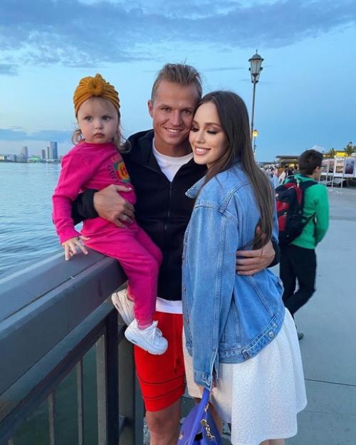 Семья анастасии Костенко и Дмитрия тарасова! 03