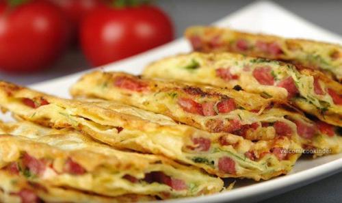 Вкусная закуска из лаваша. Вкусная закуска из лаваша.