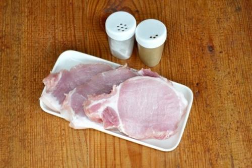 Стейк из свинины на мангале. 01