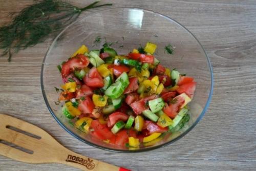 Салат из помидоров, огурцов и перцев. 02 Салат из помидоров, огурцов и перцев. 02