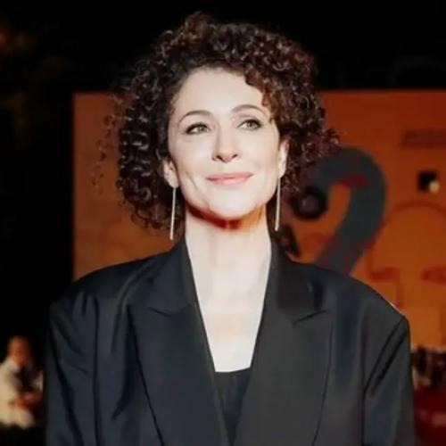 52-Летняя актриса Ксения Раппопорт заявила, что в российском кино нет места для женщин после 50 лет. 

