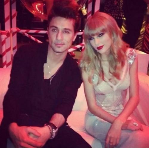 Дима билан показал редкие архивные фото с мировыми звёздами. 02