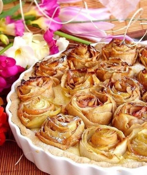 Яблочный пирог с розочками. 01