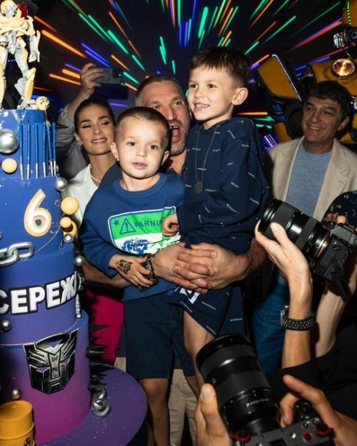 Анастасия шубская и Александр Овечкин отметили день рождения старшего сына. 05