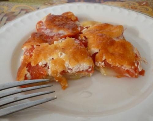 Овощная запеканочка под хрустящей сырной корочкой.