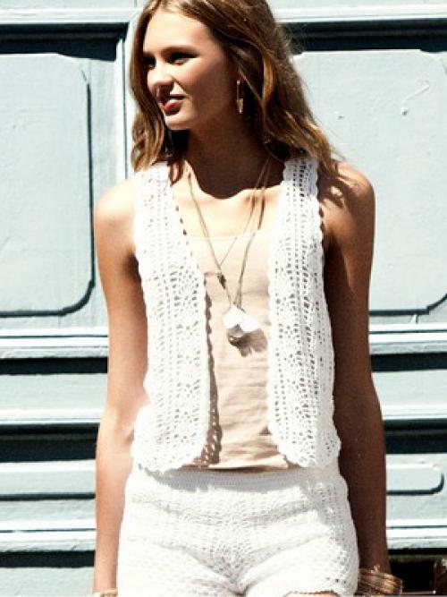 С чем носить белую жилетку без рукавов. Выбор фасона 08