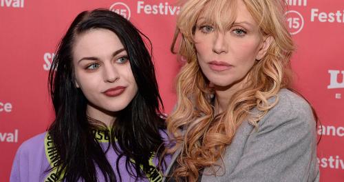 Звезды от которых отказались родители. 8 отечественных и зарубежных звезд, которые отказались от своих родителей