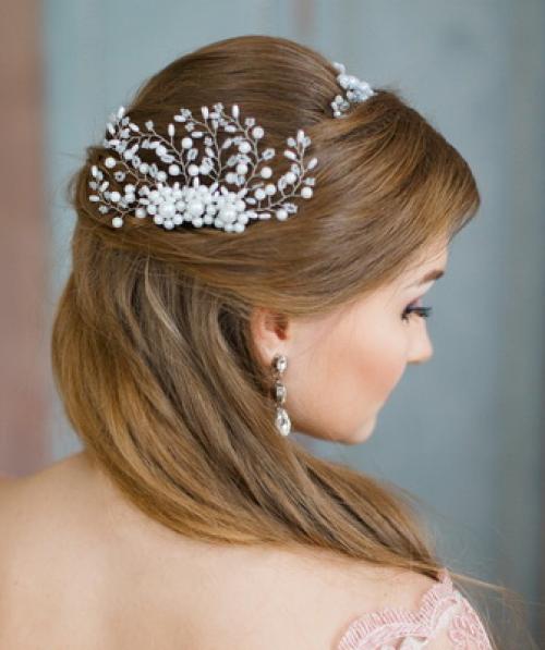 Заколоть волосы короткие красиво. Как красиво заколоть короткие, средние и длинные волосы 08 Заколоть волосы короткие красиво. Как красиво заколоть короткие, средние и длинные волосы 08