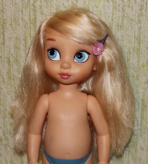 Как привести в порядок волосы куклы если они свалялись. Как распутать и выпрямить волосы кукле на примере Диснейки Золушки.