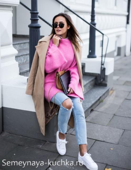 Пальто с укороченными джинсами. Модные луки  и правила стиля.