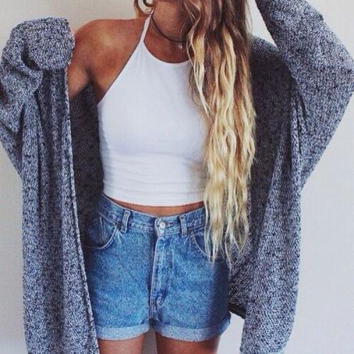 Завышенные шорты с чем носить. Красивые женские шорты с высокой талией 2019 года: короткие и длинные модели на фото