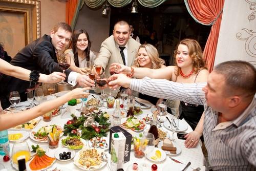 Как отмазаться от новогоднего корпоратива. 5 способов «откосить» от «обязательного» новогоднего корпоратива