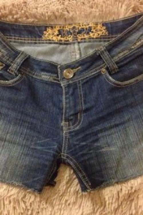 С чем носить шорты с высокой талией зимой. С чем носить шорты зимой, весной в зависимости от модели