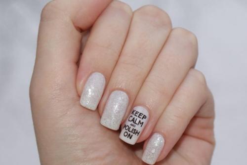 На ногтях слова. Самые модные идеи 01 На ногтях слова. Самые модные идеи 01