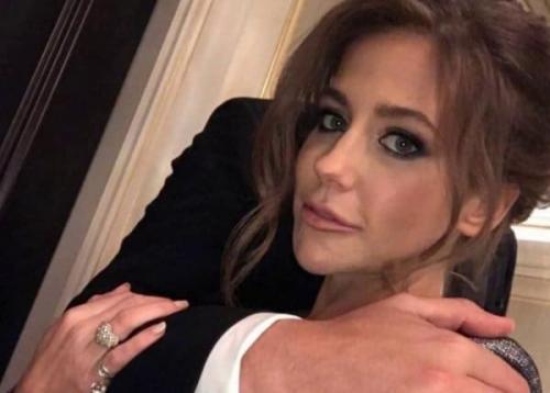 С кем встречаются звезды россии. «Звезды и простые смертные»: с кем встречаются «одиночки» российского шоу-бизнеса?