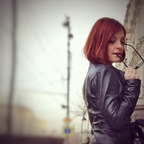 С кем встречаются звезды россии. «Звезды и простые смертные»: с кем встречаются «одиночки» российского шоу-бизнеса?