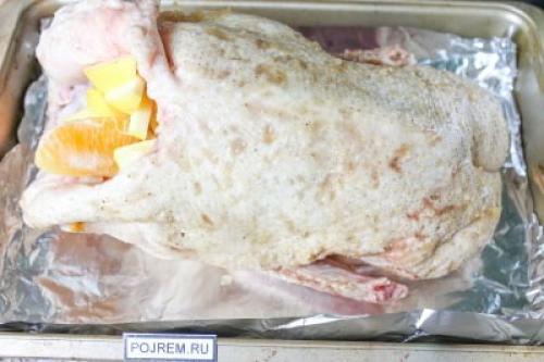 Утка в духовке с яблоками и апельсинами рецепт. Рецепт: утка с яблоками и апельсинами в духовке