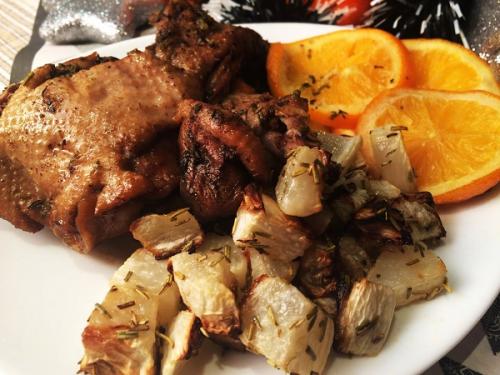 Утка с яблоками и апельсинами в мультиварке. Утка под апельсинами в мультиварке