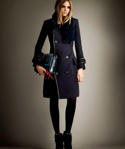 Какую обувь одеть под пальто. С какой обувью носить женское пальто до колена? 05 Какую обувь одеть под пальто. С какой обувью носить женское пальто до колена? 05