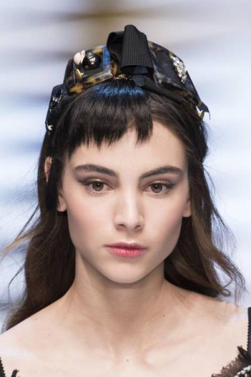 Губная помада для брюнеток с карими глазами и светлой кожей. Какая помада подходит брюнеткам с карими глазами?